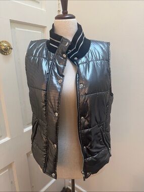 Metallic Black Quilted Puffer Vest with Striped Rib Collar